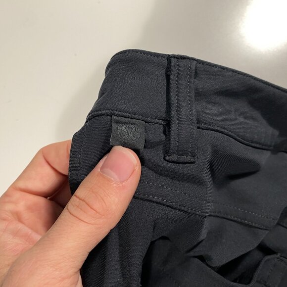 M5968S - Lululemon ABC Pant Classic Warpstreme Obsidian men's size 32x33 - Picture 6 of 9
